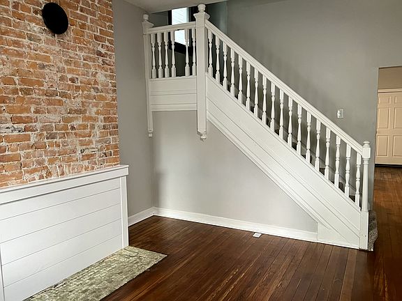 2nd image of 479 N Garfield Ave