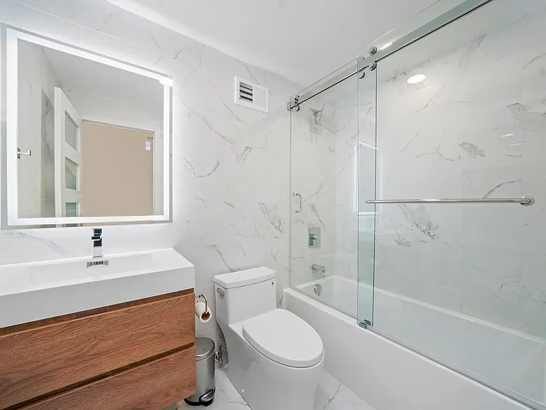 525 N Halsted St #406 — Photo 5