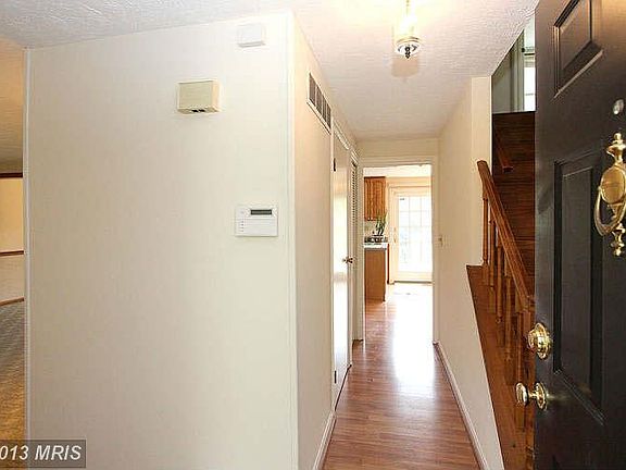 3rd image of 16584 Sioux Ln