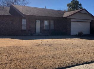 1221 W Memphis St, Broken Arrow, OK 74012