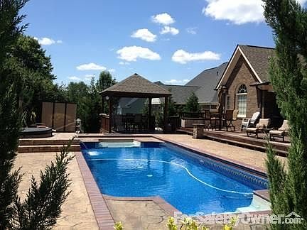 4th image of 1770 Chippenham Dr