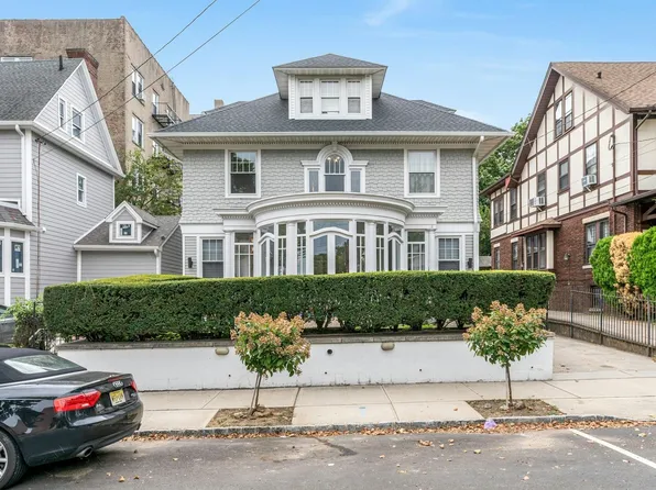 7--9 Clifton Terrace image 1 of 36
