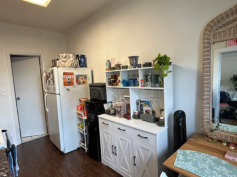 15 W Main St — Photo 3