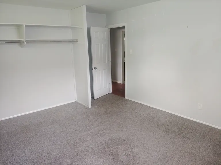 1524 SW Clontarf St — Photo 5