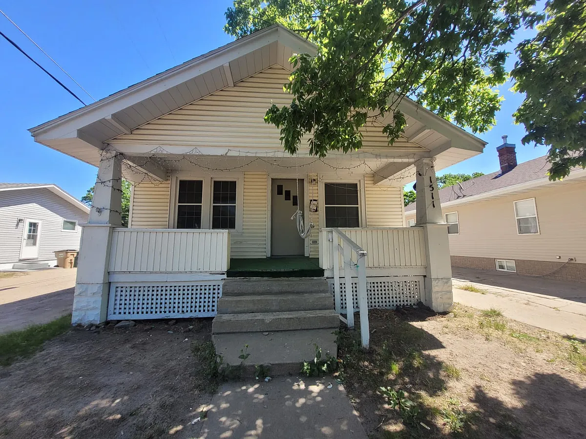 Building Photo - 1511 N Eddy St