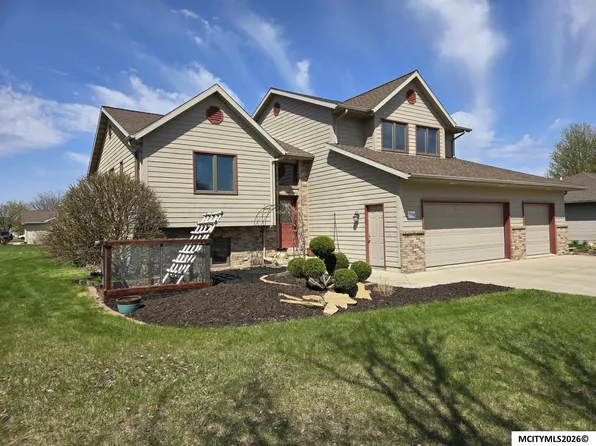 1110 15th St SE, Mason City, IA 50401