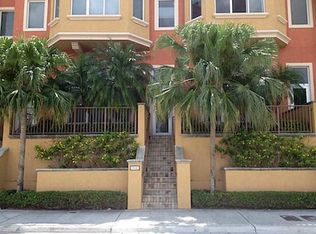 510 N Birch Rd, Fort Lauderdale, FL 33304