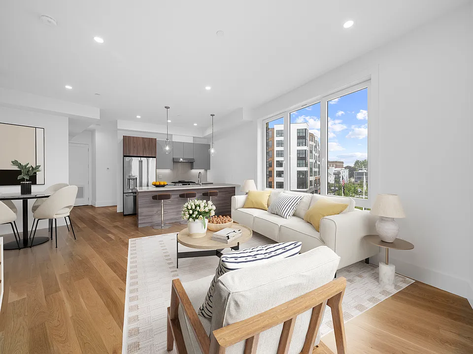 Residencies at 218-220 Old Colony Avenue