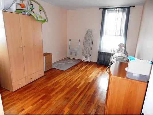 Sold by High Class Realty SB LLC | media 19