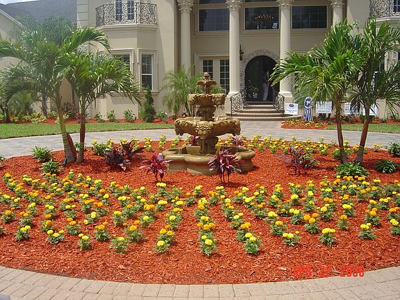 FRONT FOUNTAIN