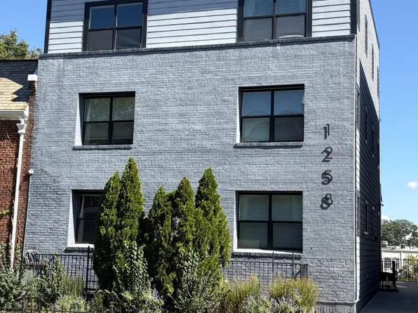 1258 Holbrook Ter NE APT 8, Washington, DC 20002