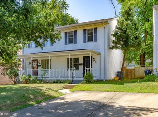 325 Laverne Ave, Alexandria, VA 22305