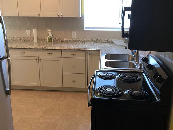 2nd image of 9618 Joplin Ave