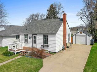 707 Adams St, Algoma, WI 54201
