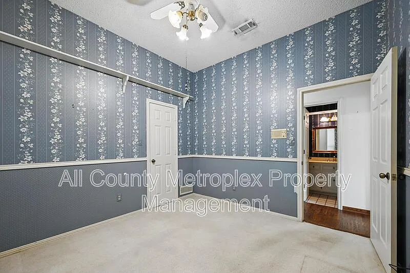 4 bed, 3.0 bath, 2680 sqft, $2,995 — Photo 3