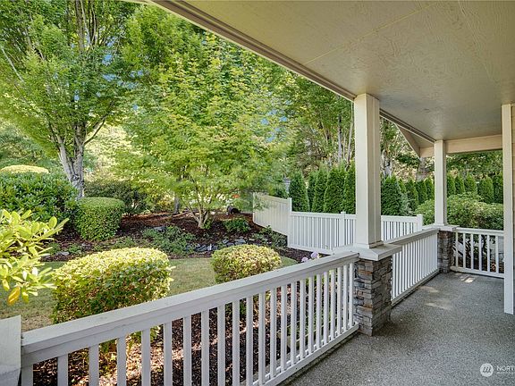3rd image of 4317 40th Avenue NE