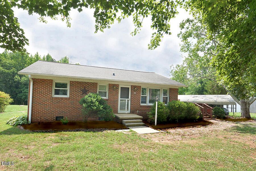 1st image of 138 Gibson Rd
