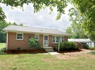 138 Gibson Rd, Mebane, NC 27302