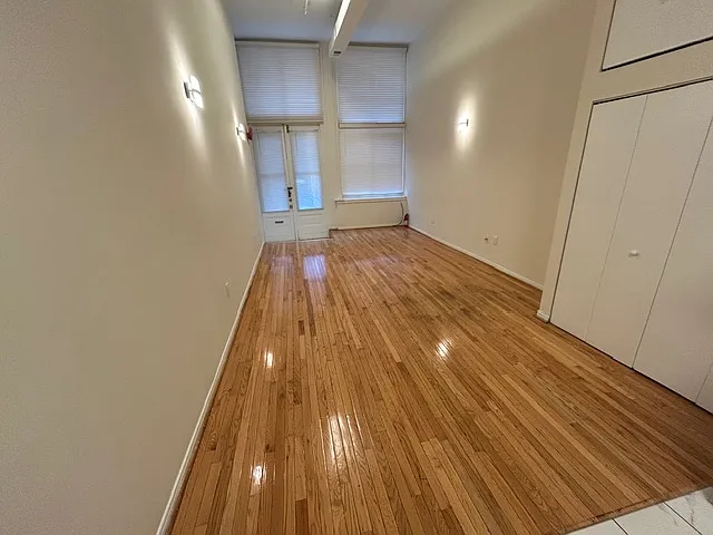 15 S Bank St #24 — Photo 7