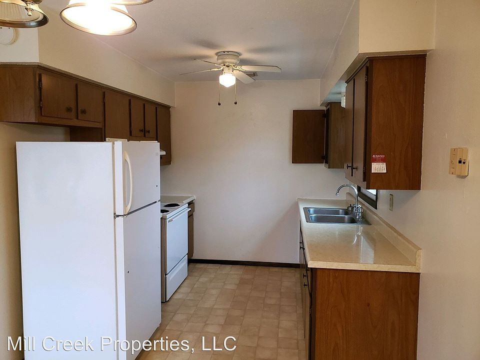 2nd image of 501 E Park St APT 4