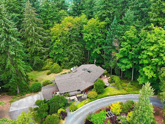 3rd image of 3717 Toad Lake Road