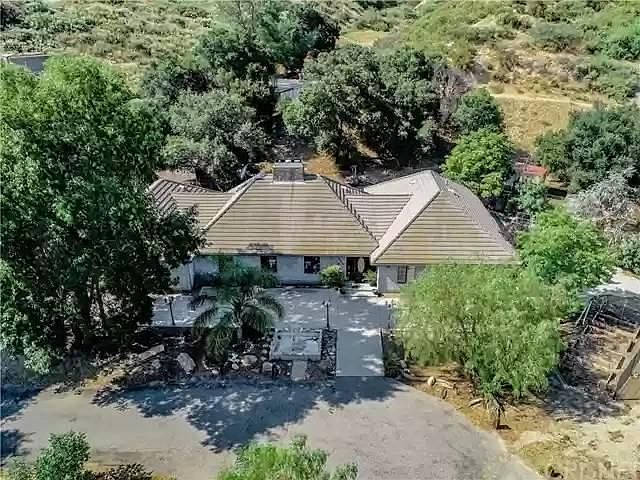 1st image of 23469 Newhall Ave