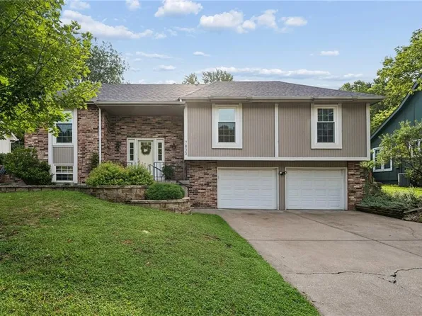 7833 N Michigan Ave, Gladstone, MO 64118