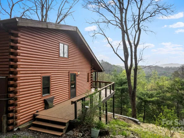 689 Osborne Rd, Clyde, NC 28721