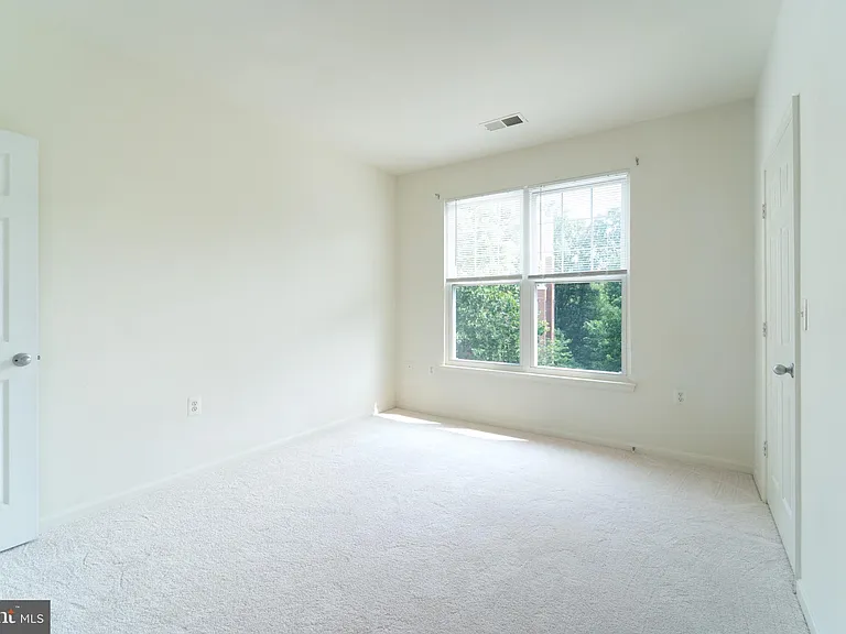 11391 Aristotle Dr #11-214 — Photo 27