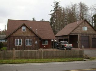 848 Pacific Dr, Hammond, OR 97121