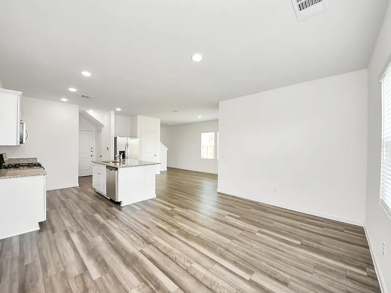 10303 Rose Mar Dr #B — Photo 16
