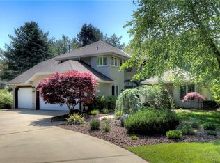 18 Apple Ridge Rd, Cumberland, RI 02864