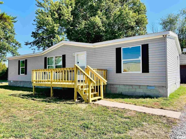 1101 E Oak St, West Frankfort, IL 62896