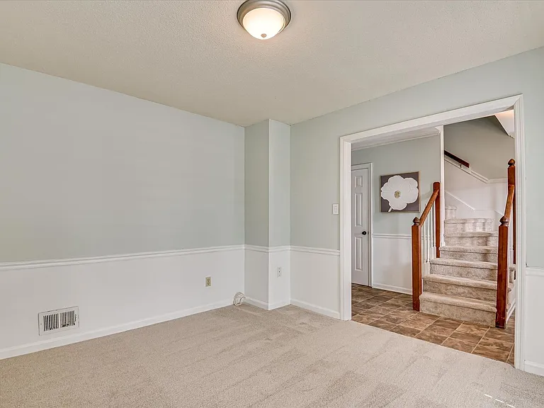 4367 Quail Creek Rd — Photo 8