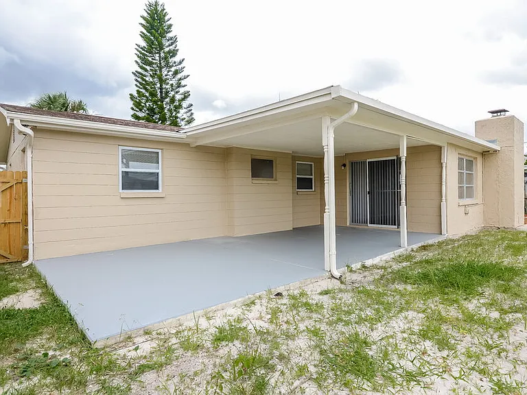1012 Normandy Blvd — Photo 15