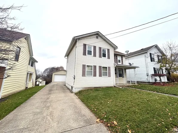 25 Grant St, Auburn, NY 13021