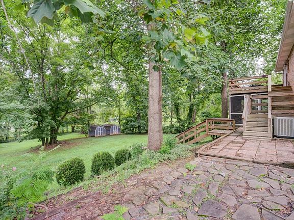 4th image of 508 Burkley Ct