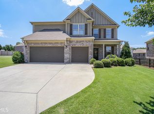405 Nichols View Way, Suwanee, GA 30024