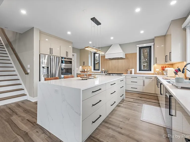 148 Oak St — Photo 4
