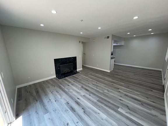 2nd image of 347 W Stocker St Unit 205