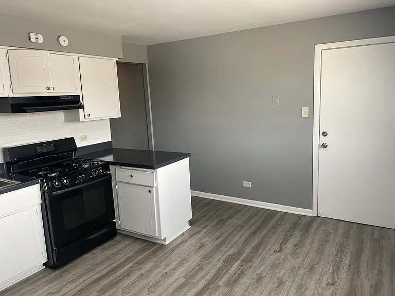 74 Yates Ave #3N — Photo 9