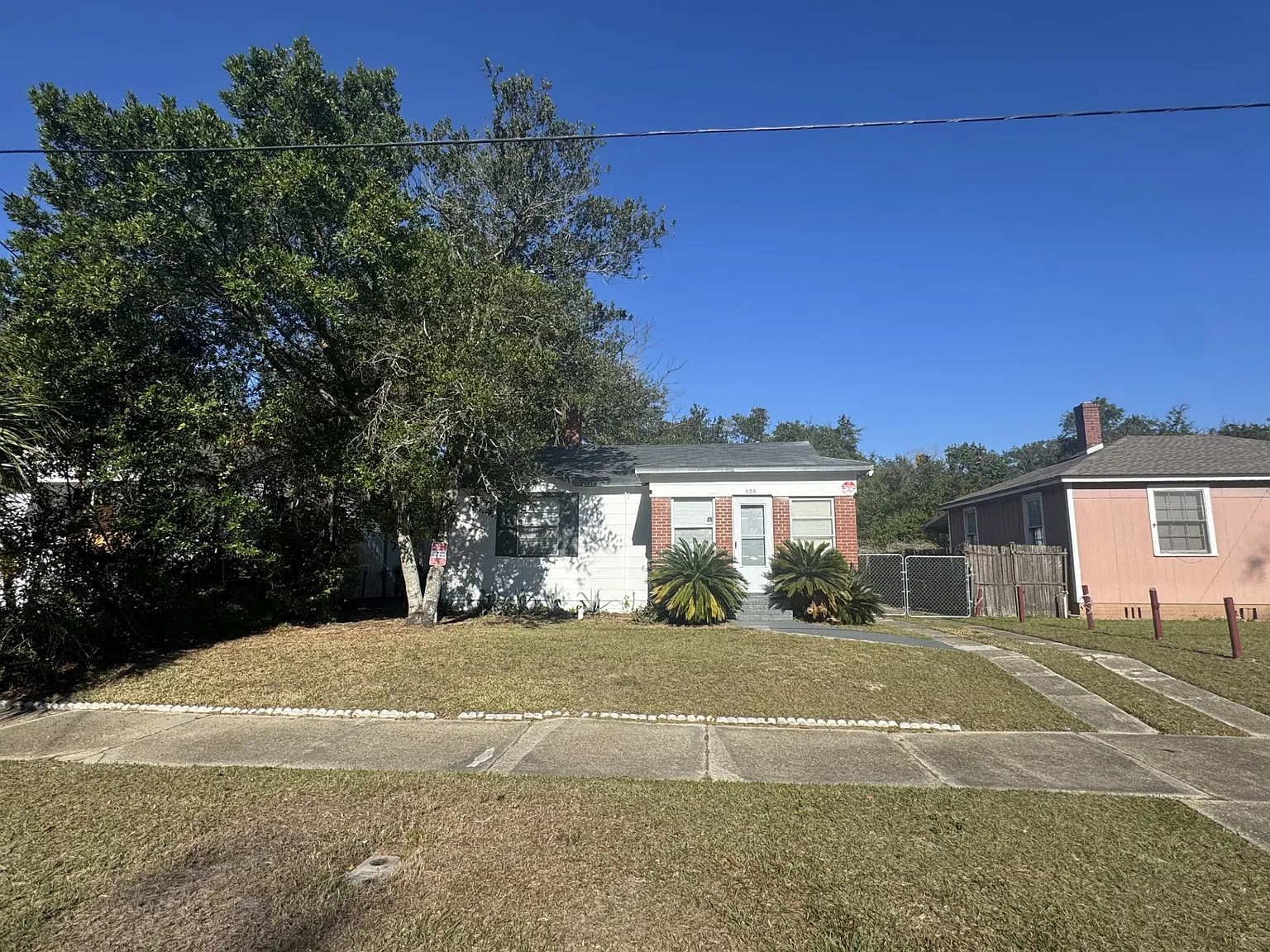 665 Chestnut Dr — Photo 4