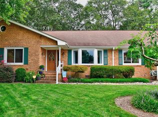 605 Mossycup Dr, Virginia Beach, VA 23462