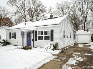 838 33rd St SW, Wyoming, MI 49509