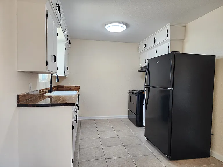 12447 E Herndon Ave — Photo 7