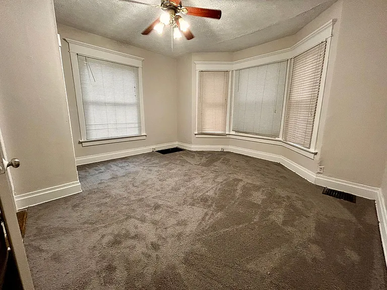 68 E Patterson Ave — Photo 7