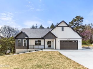 2009 Mountair Dr, Knoxville, TN 37924