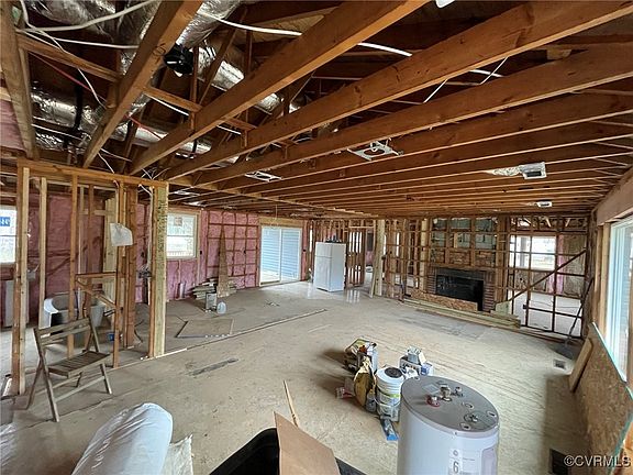 3rd image of 28542 Raccoon Ford Rd