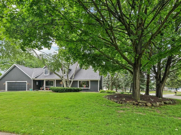 740 Glenwood Ct, Jefferson, WI 53549