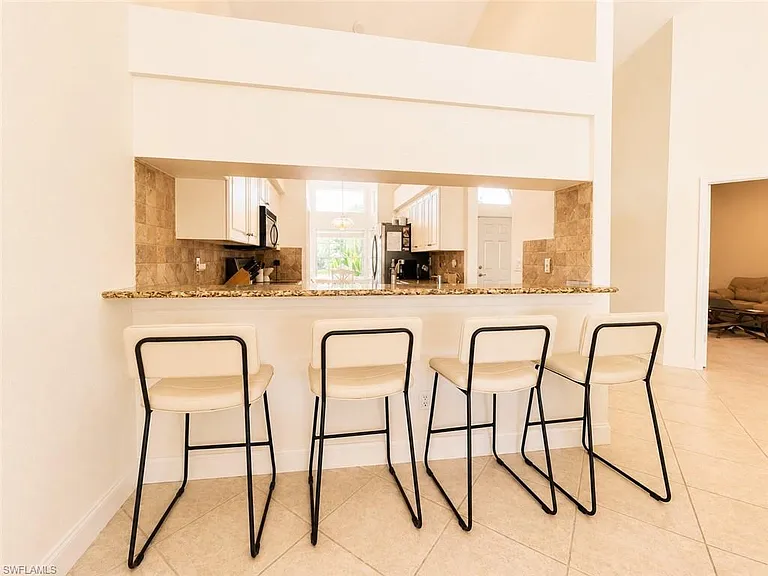 25151 Bay Cedar Dr — Photo 12